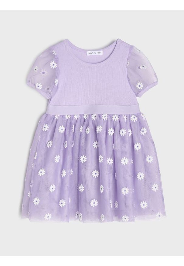 Sinsay - Prążkowana sukienka z tiulową spódnicą i haftowanymi kwiatuszkami - fioletowy. Kolor: fioletowy. Materiał: prążkowany, tiul. Wzór: haft