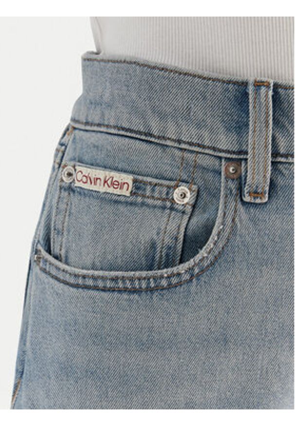 Calvin Klein Jeans Jeansy New Mom Jean Bowery Destroyed LV047D722G Niebieski Mom Fit. Kolor: niebieski. Materiał: bawełna