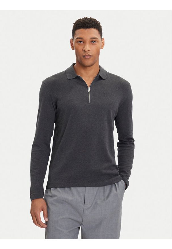 Marc O'Polo Polo M29 2144 52078 Szary Regular Fit. Typ kołnierza: polo. Kolor: szary. Materiał: bawełna