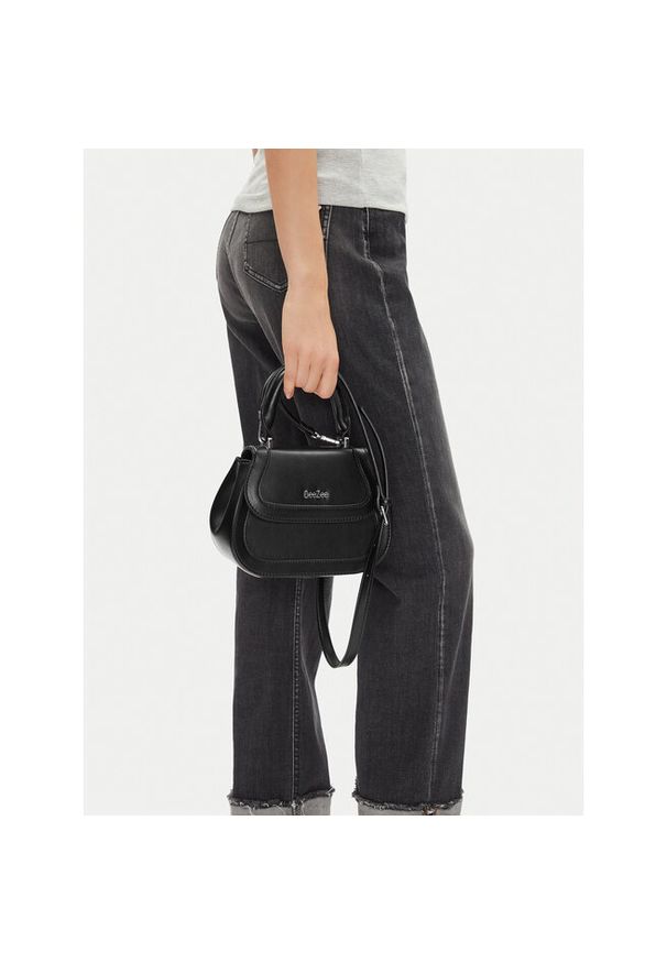 Torebka DeeZee. Kolor: czarny