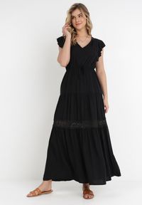 Born2be - Czarna Sukienka Cileis. Typ kołnierza: kołnierz z falbankami. Kolor: czarny. Materiał: wiskoza, koronka. Długość rękawa: krótki rękaw. Wzór: geometria. Długość: maxi #6
