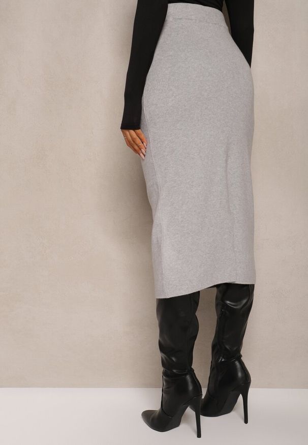 Renee - Jasnoszara Spódnica Ołówkowa z Kaszmirem High Waist z Ozdobnymi Guzikami i Kieszeniami Edithwen. Stan: podwyższony. Kolor: szary. Materiał: kaszmir. Sezon: zima