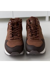 Brązowe sneakersy Lee Cooper LCJ-23-31-3059M. Kolor: brązowy