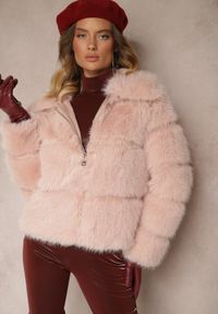 Renee - Różowa Pikowana Kurtka Futrzana z Eleganckim Kołnierzem Sinadrea. Kolor: różowy. Materiał: futro. Sezon: zima. Styl: elegancki