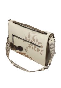 Torebka damska Anekke, z ozdobnym motywem i subtelnym logo zapinana na suwak wyposażona w regulowany pasek na ramię oraz dekoracyjną zawieszkę pojemn. Kolor: beżowy. Rodzaj torebki: na ramię #7