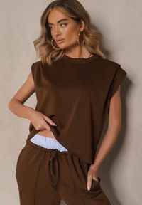Renee - Brązowy Komplet Dresowy z Wiskozą Spodnie z Ozdobnym Ściągaczem i Top Nitunela. Kolor: brązowy. Materiał: dresówka, wiskoza. Sport: turystyka piesza #4
