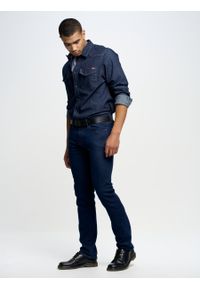 Big-Star - Koszula męska jeansowa granatowa Chuck 760. Kolor: niebieski. Materiał: jeans. Długość rękawa: długi rękaw. Długość: długie. Styl: klasyczny #6