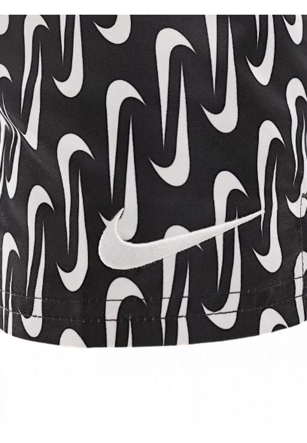 Szorty kąpielowe męskie Nike Swoosh Link 5" Volley. Kolor: czarny. Długość: krótkie. Sezon: lato