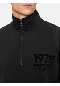 Calvin Klein Jeans Bluza 1978 J30J324100 Czarny Regular Fit. Kolor: czarny. Materiał: syntetyk #4