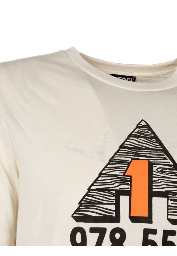 Diesel T-Shirt "T-Just" | A03817-0GRAM-129 | Mężczyzna | Beżowy. Okazja: na co dzień. Kolor: beżowy. Materiał: bawełna, poliester. Wzór: nadruk. Styl: klasyczny, casual
