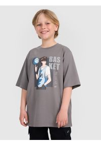 4f - 4F T-shirt oversize z nadrukiem chłopięcy - szary 158 (12-13 lat). Okazja: na co dzień. Kolor: szary. Materiał: jersey, materiał, bawełna. Wzór: nadruk. Sezon: lato. Styl: klasyczny, sportowy, casual