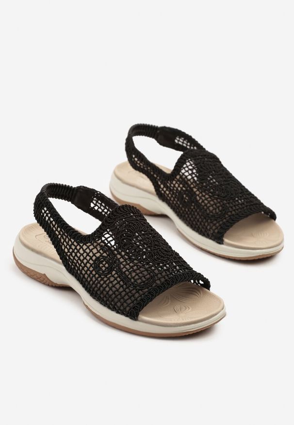 Renee - Czarne Wsuwane Sandały z Siateczką w Stylu Ażurowym Wivine. Okazja: na spacer. Zapięcie: bez zapięcia. Kolor: czarny. Materiał: jeans. Wzór: ażurowy. Sezon: lato. Styl: elegancki
