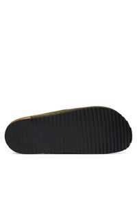 Pepe Jeans Klapki Corby Clog M PMS90123 Khaki. Kolor: brązowy. Materiał: zamsz, skóra