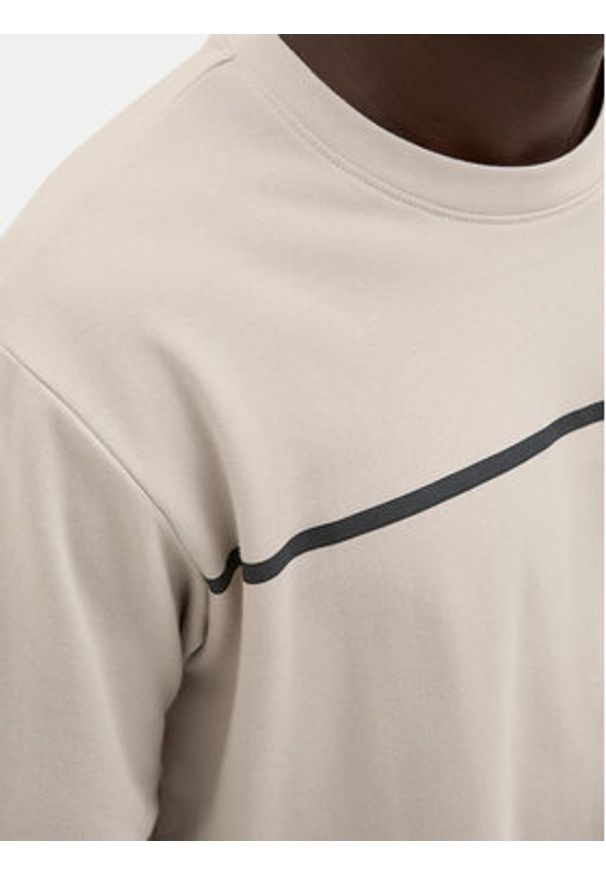 Jack & Jones T-Shirt Fusion 12273120 Beżowy Regular Fit. Kolor: beżowy. Materiał: syntetyk