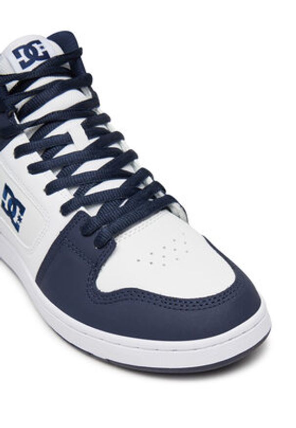 DC Sneakersy Manteca 4 Hi ADYS100743-WNY Biały. Kolor: biały. Materiał: skóra