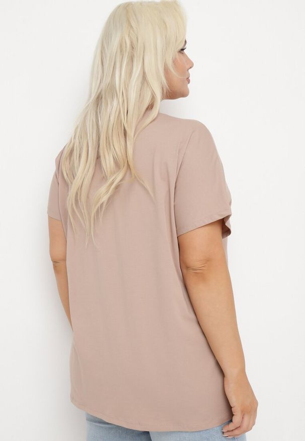 Born2be - Ciemnobeżowa Bawełniana Bluzka z Ażurową Wstawką i Nadrukiem Blineria. Kolor: beżowy. Materiał: bawełna. Wzór: ażurowy, nadruk