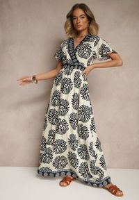 Renee - Niebieska Sukienka w Print Boho z Wiskozy Rozkloszowana z Dekoltem V Palarina. Typ kołnierza: dekolt w kształcie V. Kolor: niebieski. Materiał: wiskoza. Wzór: nadruk. Sezon: lato. Typ sukienki: rozkloszowane. Styl: boho