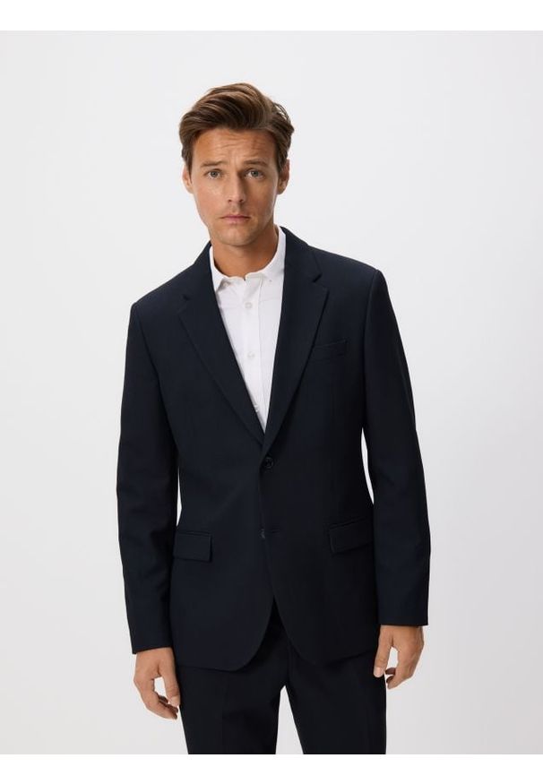Reserved - Marynarka slim fit z wiskozą - granatowy. Kolor: niebieski. Materiał: wiskoza