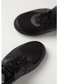 Nike Kids - Buty dziecięce Team Hustle D 9. Nosek buta: okrągły. Zapięcie: rzepy. Kolor: czarny. Materiał: materiał, syntetyk, skóra, guma, zamsz. Szerokość cholewki: normalna #2