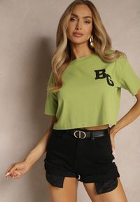 Renee - Zielony Krótki T-shirt z Bawełny o Kroju Oversize Zarvela. Okazja: na co dzień. Kolor: zielony. Materiał: bawełna. Długość: krótkie. Wzór: aplikacja. Styl: sportowy, elegancki, casual #3