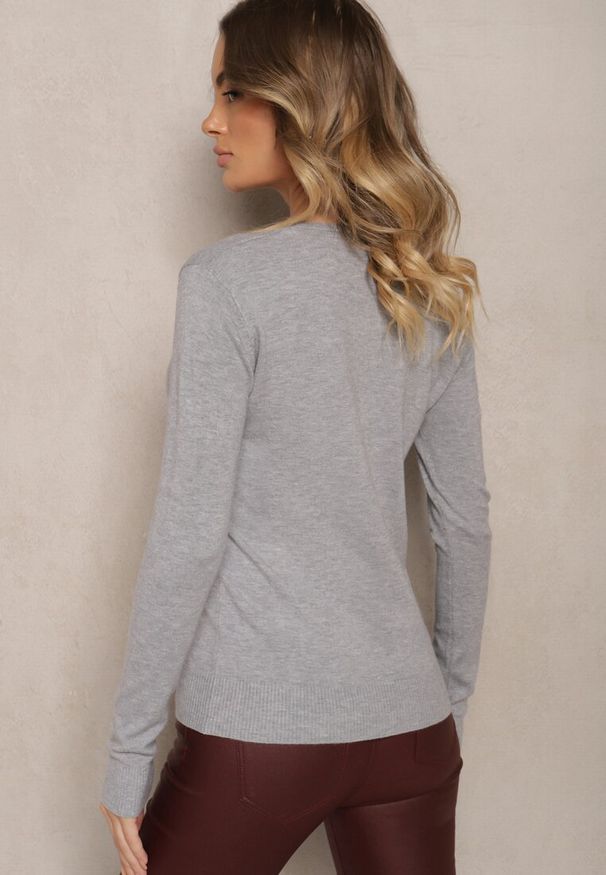 Renee - Szary Sweter z Bawełną i Trójkątnym Dekoltem Eulinevia. Okazja: na co dzień, na spotkanie biznesowe. Kolor: szary. Materiał: bawełna. Wzór: aplikacja. Styl: casual, biznesowy