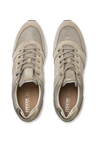Geox - Sneakersy damskie beżowe GEOX D Zosma A. Okazja: na co dzień. Zapięcie: sznurówki. Kolor: beżowy. Materiał: skóra, zamsz. Szerokość cholewki: normalna. Obcas: na koturnie #4