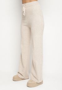 Born2be - Jasnobeżowy Dzianinowy Komplet z Wełną i Bawełną Sweter z Tłoczonym Wzorem i Spodnie Otivra. Kolor: beżowy. Materiał: dzianina, bawełna, wełna #4