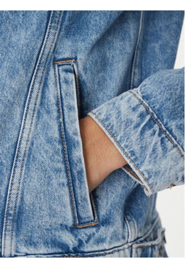 Mustang Kurtka jeansowa Dallas 1016352 Niebieski Regular Fit. Kolor: niebieski. Materiał: bawełna