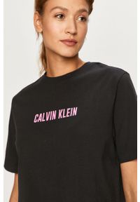 Calvin Klein Performance - T-shirt. Okazja: na co dzień. Kolor: czarny. Materiał: bawełna, dzianina, elastan. Wzór: nadruk. Styl: casual #4