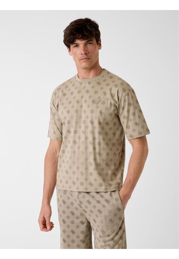 Guess T-Shirt 181498 Beżowy Classic Fit. Kolor: beżowy