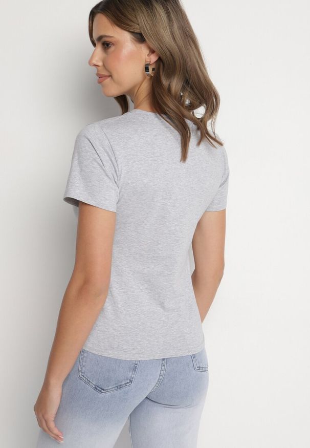 Born2be - Szary Klasyczny T-shirt z Bawełny Lorali. Okazja: na spacer. Kolor: szary. Materiał: bawełna. Wzór: gładki. Styl: klasyczny