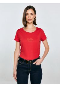 Big-Star - Koszulka damska z napisem z cyrkonii czerwona Malvina 603. Okazja: na co dzień. Kolor: czerwony. Materiał: dzianina, bawełna, jeans. Wzór: napisy. Styl: casual, klasyczny #1