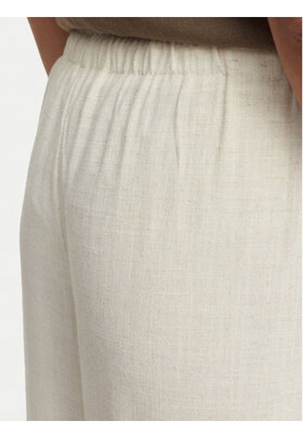 only - ONLY Spodnie materiałowe Siesta 15322263 Beżowy Regular Fit. Kolor: beżowy. Materiał: wiskoza