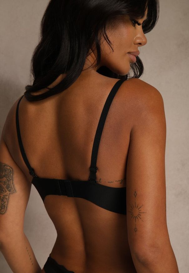 Renee - Czarny Klasyczny Biustonosz Typu Balkonetka Doriesana. Kolor: czarny. Materiał: jeans