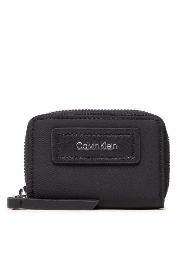 Calvin Klein Mały Portfel Damski Ck Essential Za Wallet Sm K60K609194 Czarny. Kolor: czarny. Materiał: materiał