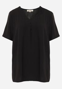 Renee - Czarna Bluzka z Haftowanym Dekoltem i Krótkimi Rękawami Junelia. Kolor: czarny. Długość rękawa: krótki rękaw. Długość: krótkie. Wzór: haft. Sezon: wiosna, lato #5