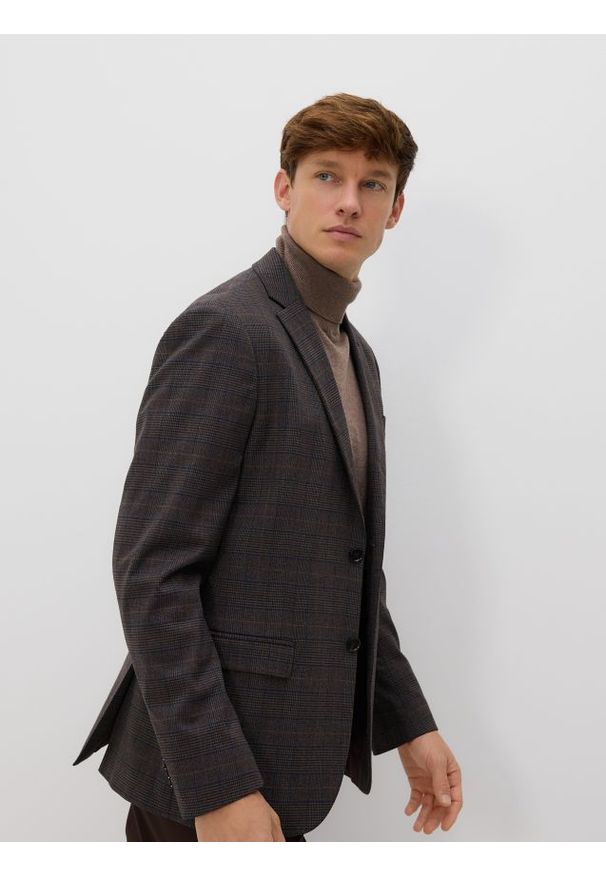 Reserved - Marynarka slim fit z wiskozą - brązowy. Kolor: brązowy. Materiał: wiskoza