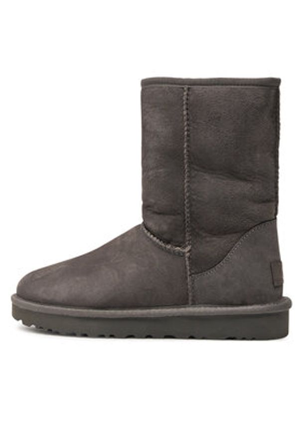 Ugg Śniegowce W Classic Short II 1016223 Szary. Kolor: szary. Materiał: skóra