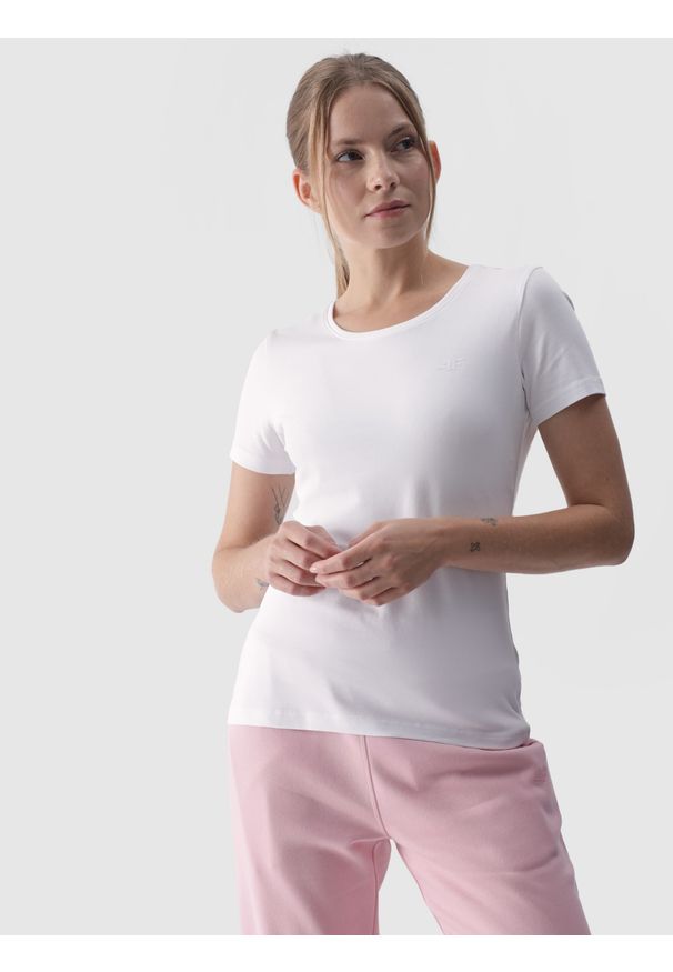 4f - 4F T-shirt slim gładki damski - biały S. Okazja: na co dzień. Kolor: biały. Materiał: dzianina, bawełna, jersey, materiał, elastan. Długość rękawa: krótki rękaw. Długość: krótkie. Wzór: gładki. Styl: sportowy, casual