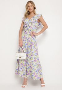 Born2be - Fioletowa Zwiewna Sukienka z Falbankami i Kwiatowym Wzorem Zenivia. Typ kołnierza: kołnierz z falbankami. Kolor: fioletowy. Materiał: tkanina. Wzór: kwiaty. Sezon: lato #4