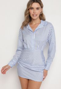 Born2be - Jasnoniebieska Koszulowa Sukienka w Paski o Dopasowanym Kroju Meveira. Okazja: na imprezę. Typ kołnierza: kołnierzyk klasyczny. Kolor: niebieski. Długość rękawa: długi rękaw. Wzór: paski. Typ sukienki: koszulowe. Styl: klasyczny #1