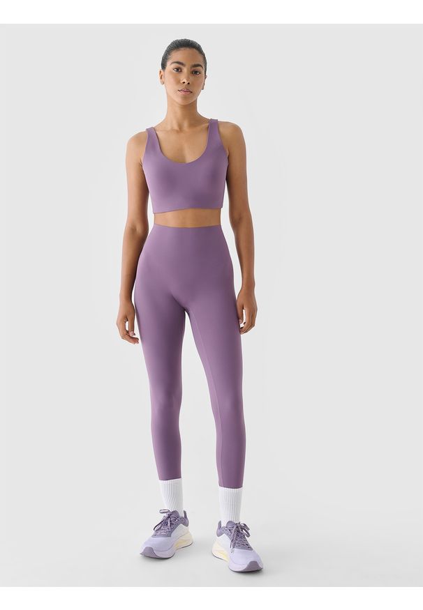 4f - 4F Legginsy treningowe z wysokim stanem damskie - fioletowe S. Stan: podwyższony. Kolor: fioletowy. Materiał: dzianina, włókno, syntetyk, materiał, elastan. Wzór: gładki, ze splotem, jednolity. Sport: fitness