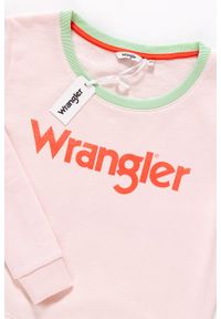 Wrangler - DAMSKI SWETER WRANGLER RETRO KABEL SWT ROSEWATER W602RHYLF. Wzór: nadruk. Styl: retro