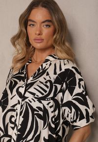 Renee - Czarna Rozkloszowana Sukienka z Wiskozy Ozdobiona Falbaną Filesenia. Kolor: czarny. Materiał: wiskoza. Wzór: aplikacja. Styl: elegancki