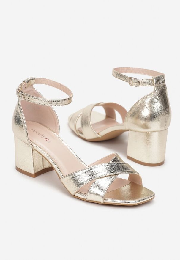 Born2be - Złote Sandały z Paskami na Słupku Paighten. Zapięcie: pasek. Kolor: złoty. Materiał: satyna, koronka. Obcas: na słupku