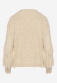 Born2be - Beżowy Kardigan z Wełną o Fakturze Imitującej Pióra z Ozdobnymi Guzikami Mevinalia. Okazja: na co dzień, do pracy, na spotkanie biznesowe. Kolor: beżowy. Materiał: wełna. Wzór: aplikacja. Sezon: zima, jesień. Styl: biznesowy, klasyczny, casual, elegancki #6