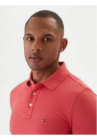 TOMMY HILFIGER - Tommy Hilfiger Polo 1985 MW0MW17771 Koralowy Slim Fit. Typ kołnierza: polo. Kolor: pomarańczowy. Materiał: bawełna #4