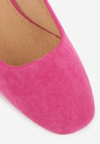 Born2be - Fuksjowe Klasyczne Czółenka na Obcasie Vices ze Skórzaną Wkładką Savira. Okazja: na spotkanie biznesowe. Kolor: różowy. Materiał: skóra. Obcas: na obcasie. Styl: klasyczny. Wysokość obcasa: niski #3