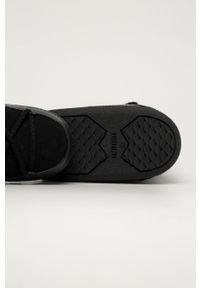 Inuikii - Śniegowce skórzane. Nosek buta: okrągły. Kolor: czarny. Materiał: skóra. Obcas: na platformie #4