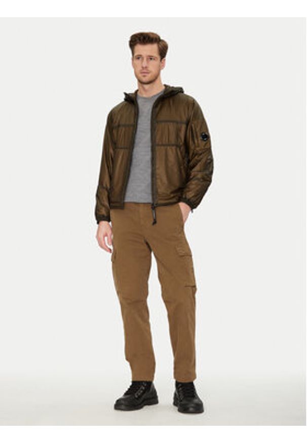 C.P. Company Kurtka przejściowa 18CMOW033A006099U Zielony Regular Fit. Kolor: zielony. Materiał: syntetyk